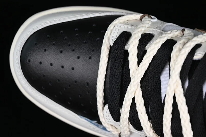 All Categories Nk SB Dunk Series Nk SB Dunk Low Low-top sneakers Nk Dunk Low College style Denim deconstruction Hand-stitched Customized SB strap low-top casual sneakers DD1391-100